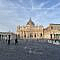 Plaza San Pedro y su columnata en el Vaticano