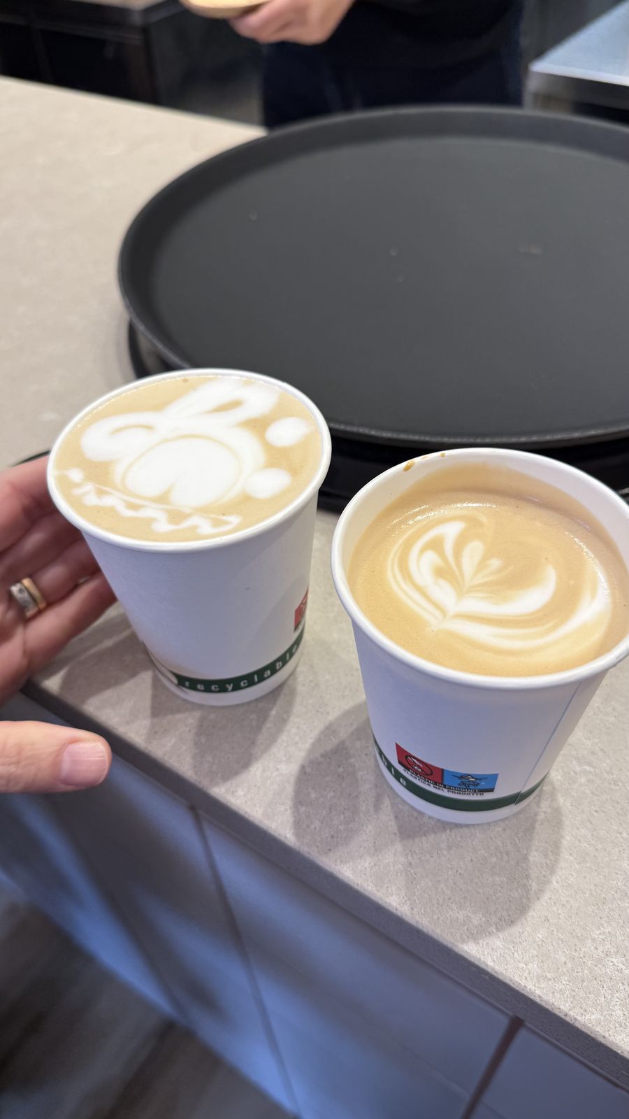 Cafés con latte art en Love